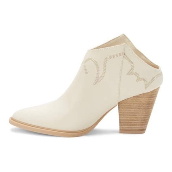 Dolce Vita Susan leather booties ivory with ton-on tone details runs small - Picture 2 of 6